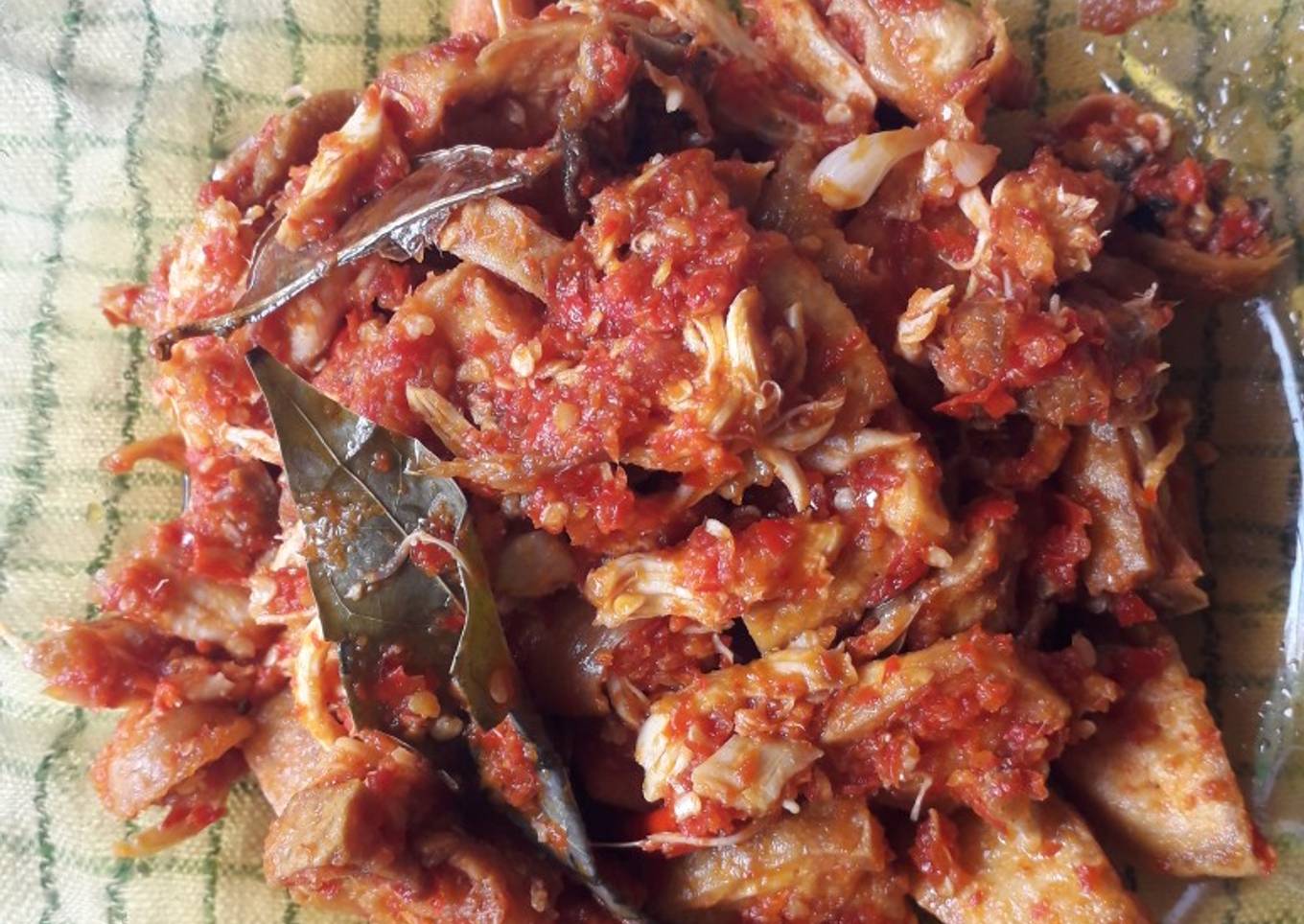 Balado Ayam Suwir + Tahu