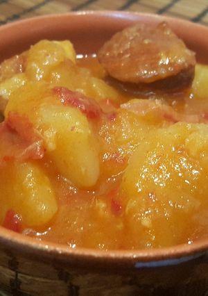 Foto principal de Patatas cocidas con chorizo
