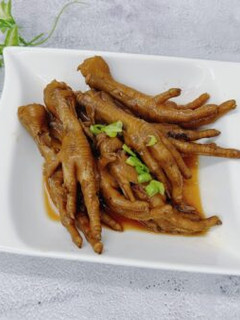 古早味滷雞腳~萬用滷味湯汁 的食譜成品照片