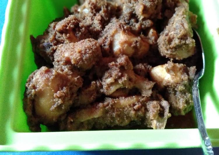 Bagaimana memasak Rendang ayam yang Menggugah Selera