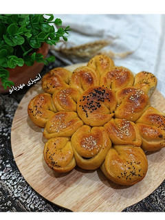 عکسی از دستور نان بلغاری مغزدار