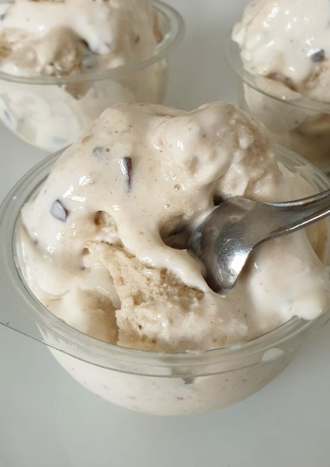 Una foto de Helado de yogurt con coco