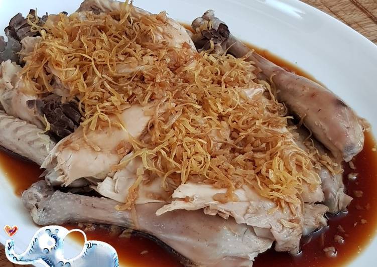 Langkah Mudah untuk Membuat Ayam Rebus Pek Cam Kee, Lezat