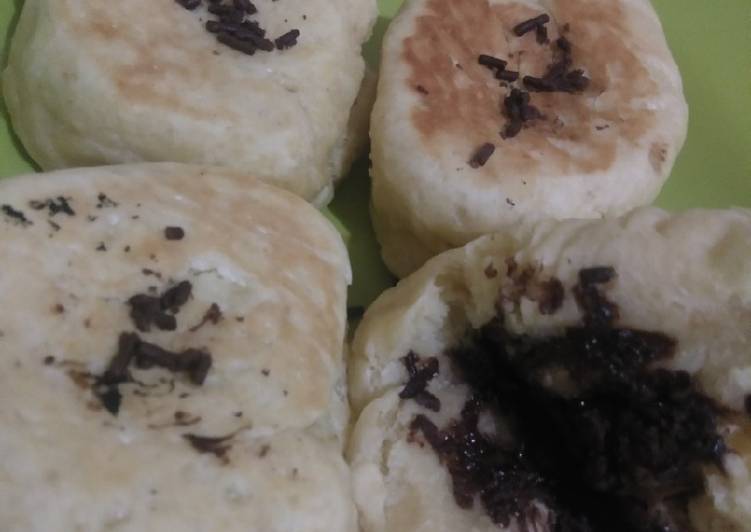 makanan Roti Unyil Isi Cokelat yang Enak