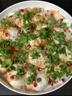 ફરાળી દહીં વડા (Farali Dahi Vada Recipe In Gujarati) રેસીપી મુખ્ય ફોટો
