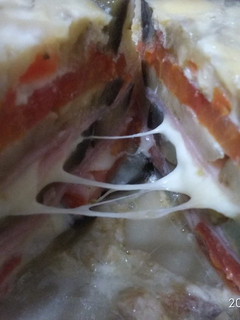 Una foto de Torta de berenjenas con jamón y queso