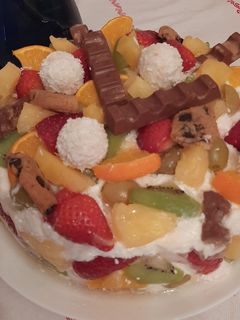 O poză a rețetei Cheesecake cu blat și fructe.