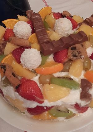 O poză a rețetei Cheesecake cu blat și fructe.