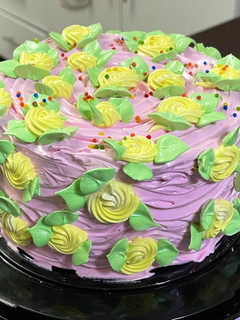 Una foto de Minicake de panetela cubana, manjar y merengue italiano
