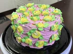 Una foto de Minicake de panetela cubana, manjar y merengue italiano