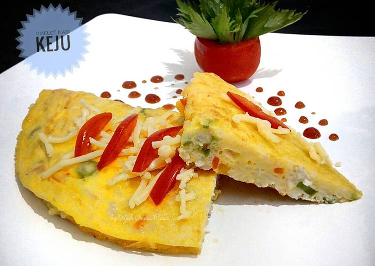 Omelet Nasi Keju Praktis [Sarapan Hari 3]