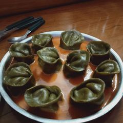 A picture of Momos.