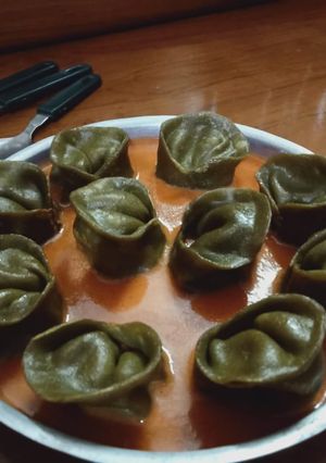 A picture of Momos.