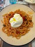 Linguine pomodorini, olive taggiasche e Burrata