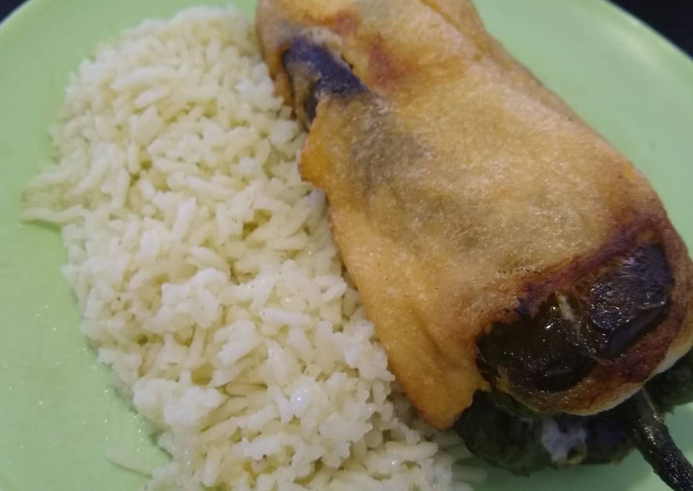 Chiles rellenos de picadillo