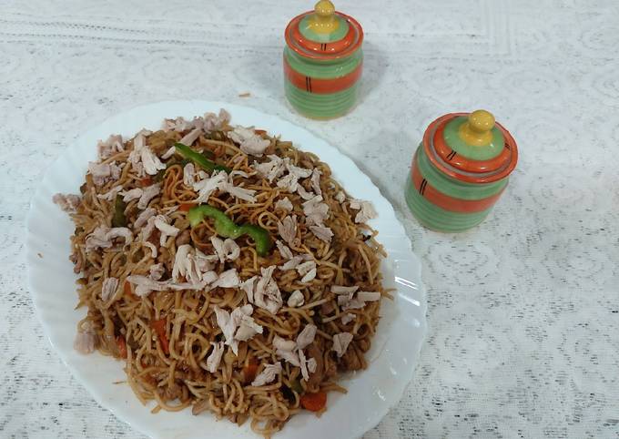 Chicken noodles / tasty chatpata noodles