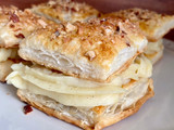 Pastelitos de hojaldre rellenos de crema pastelera!
