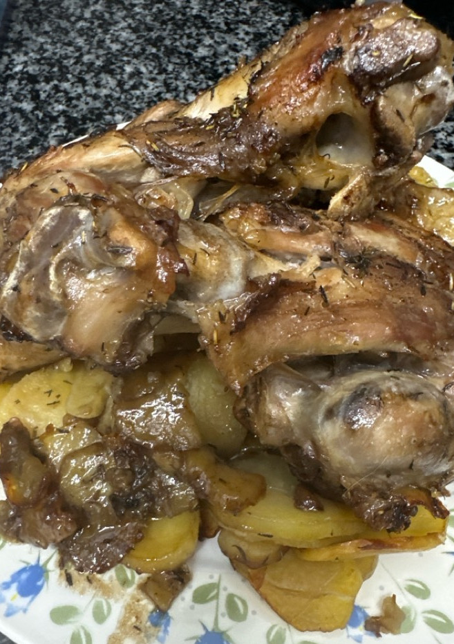 Una foto de 615. Codillo al horno (principal carne)