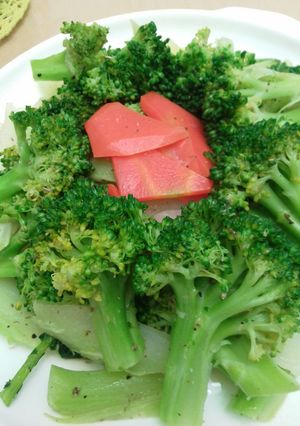 過年吃膩大魚大肉換換清淡一點的口味，讓身體輕鬆一下。 的食譜成品照片