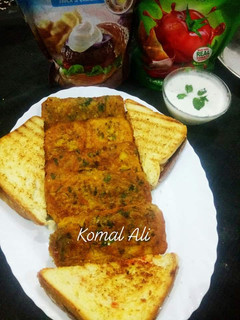 A picture of Bread pakora.