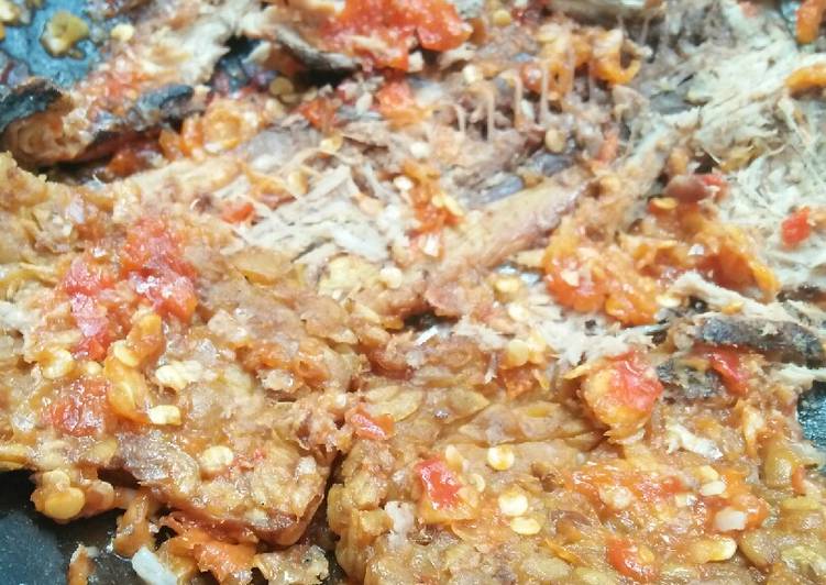 Resep Penyet pindang tempe yang enak