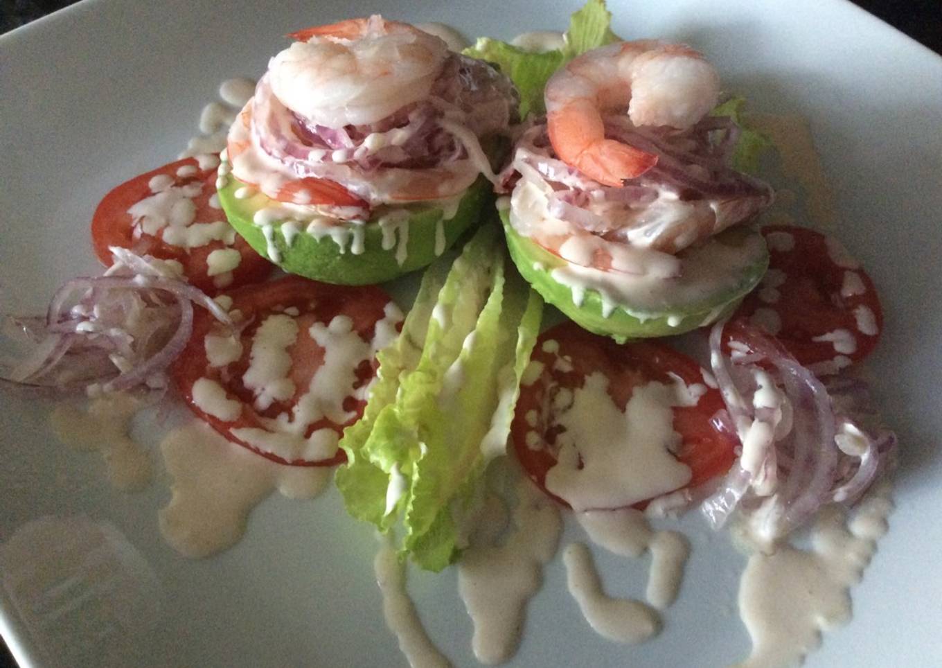 Aguacate/Palta Rellena con Camarones