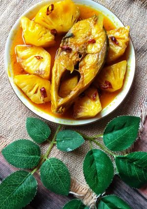 আনারস ইলিশের টক রেসিপির প্রধান ছবি