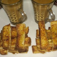 A picture of Crispy garlic sticks.
