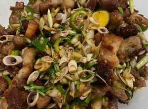 Hình của món Thịt ba chỉ lắc xả tắc lạ miệng hao cơm.