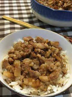 古早味手切滷肉飯 的食譜成品照片