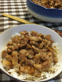 古早味手切滷肉飯 的食譜成品照片