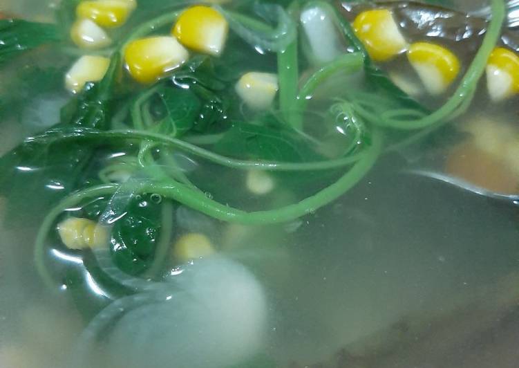 Sayur Bayam Hijau Bening