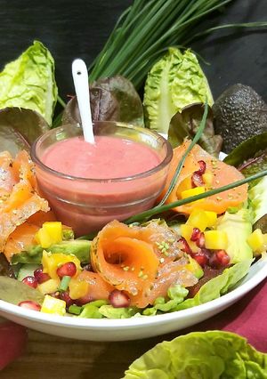 Une photo de 🥗Salade multi fruits et vinaigrette de fraises
