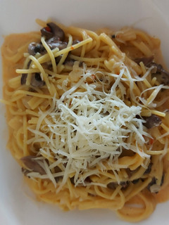 Tejszínes-gombás tészta (gluténmentesen) recept fotója