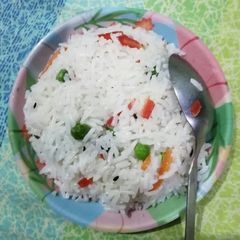 A picture of Carrot and peas pulao.