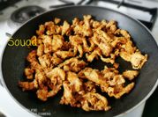 A picture of chicken breast marinate