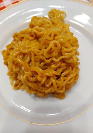 Gyors ázsiai mogyorós tészta recept fotója