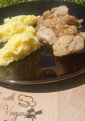 O poză a rețetei Bucățele de porc cu ciuperci.