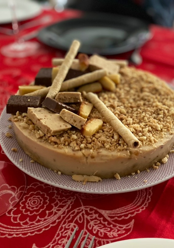Una foto de Tarta de turrón de jijona