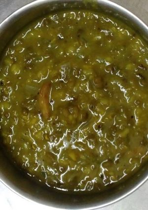 तडके वाली मूंग दाल (Tadke wali moong dal recipe in hindi) रेसिपी मुख्य फोटो