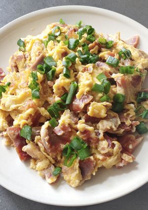 A picture of Charsiu with Egg.