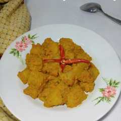 A picture of Kentang Bumbu Kuning.