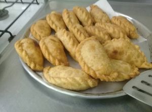 Una foto de Empanadas de pez gallo
