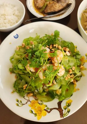 Hình của món Dưa gang trộn tôm bóc nõn.