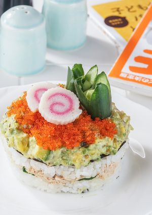 Foto resep Hata (ハタ) Sushi Cake