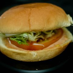 A picture of Simple Veg Burger.