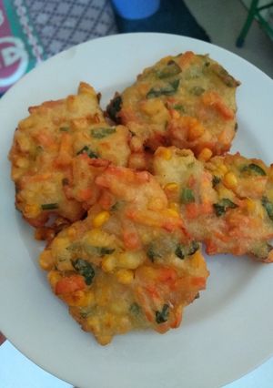 Foto resep Bakwan jagung simple tapi MANTUL