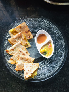 ஸ்டப்ட் சப்பாத்தி(பீஸாசாஸ் &சப்ஜி மசாலா)(stuffed chapati recipe in tamil) செய்முறை முக்கிய புகைப்படம்