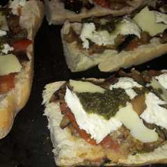 Una foto de Pan pizza mix capressa
