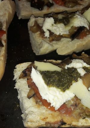 Una foto de Pan pizza mix capressa